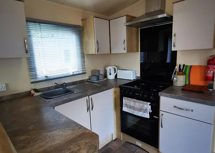 Willows With Self Contained Garden 度假居 *