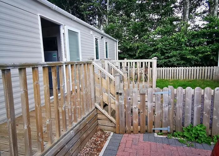 Willows With Self Contained Garden * 卡莱尔