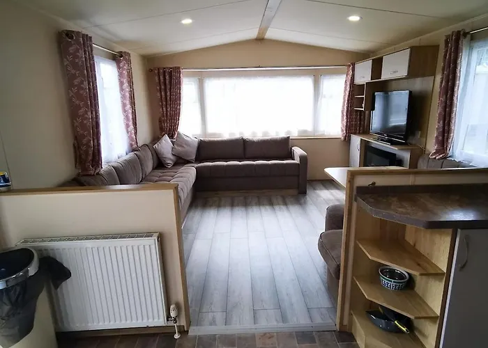 Willows With Self Contained Garden